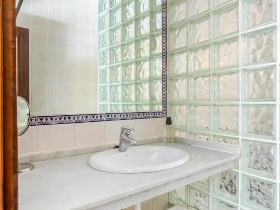 Aitana En Alvarez Quintero Seville Apartment