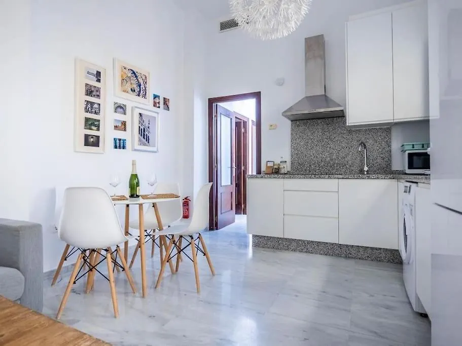 Apartment Aitana En Alvarez Quintero Seville